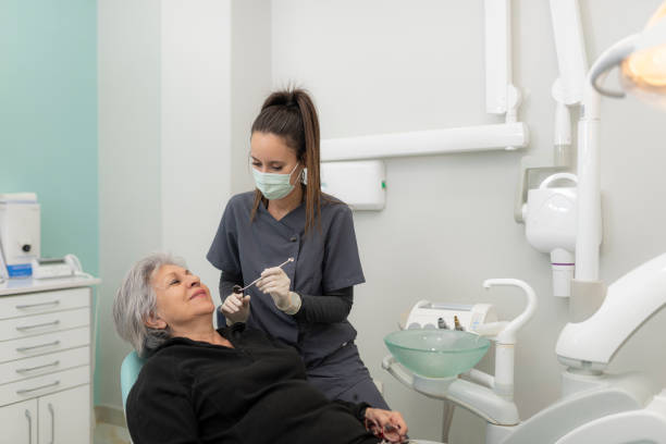 Best Orthodontic Emergency Dentist in Wlow Springs, IL